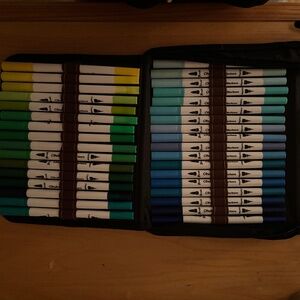 Ohuhu Markers for Adult Coloring Books: 100 Colors Brush Pens Dual Brush Fine Ti